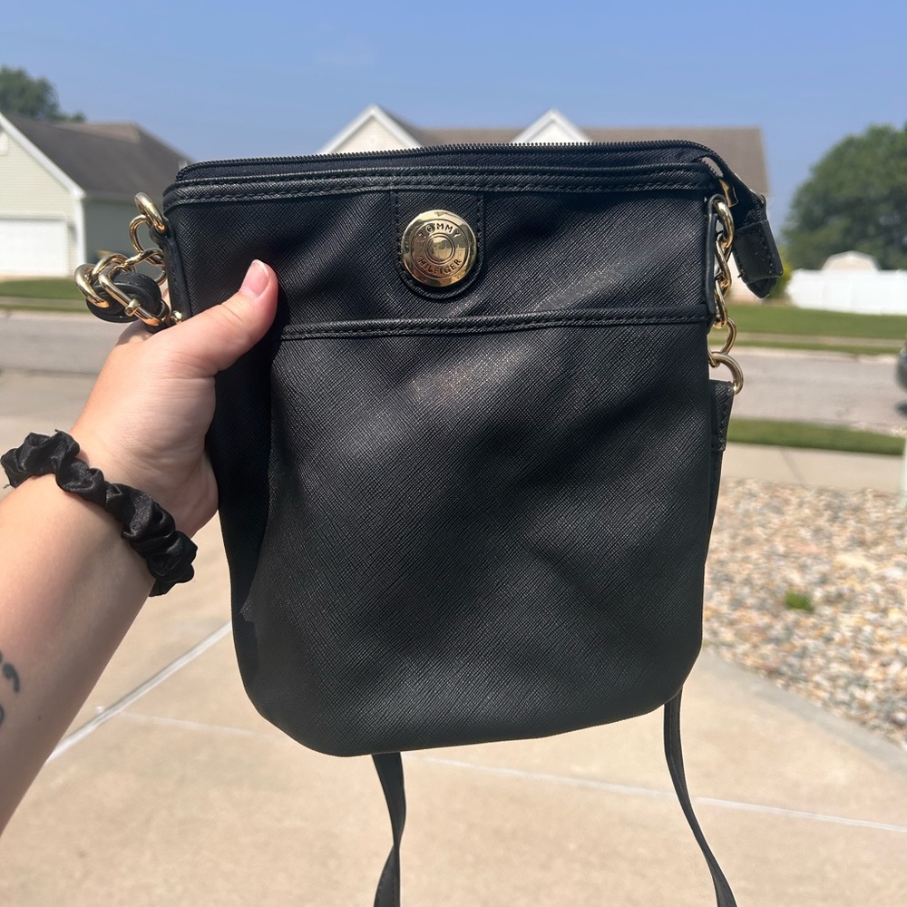 Tommy Hilfiger Crossbody Bag